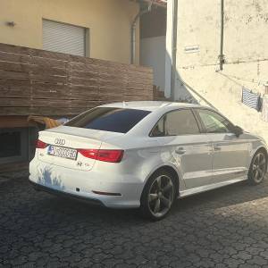 Audi A3 1,6 TDI Limousine S-Line