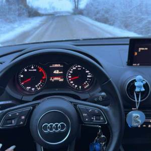 AUDI A3 LIMUZINA 2017g