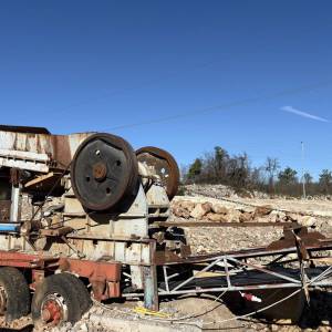 ČELJUSNA DROBILICA,ISPRAVNA,U RADU SVAKI DAN,ZVATI NA 0912170531