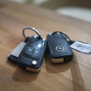 Corsa, Serv.knj. TOP STANJE