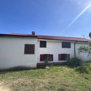 Ekskluzivno istarsko imanje 7.500 m² – 270 m² kuće + 2 objekta