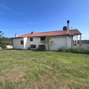 Ekskluzivno istarsko imanje 7.500 m² – 270 m² kuće + 2 objekta