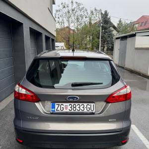 FORD FOCUS 1.6TDCI /141tkm/prvi vlasnik/dvozonska klima/odličan/
