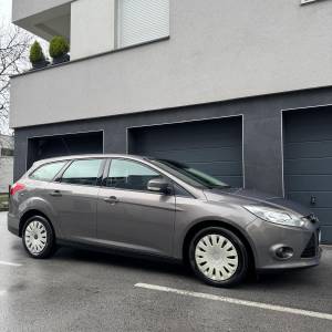 FORD FOCUS 1.6TDCI /141tkm/prvi vlasnik/dvozonska klima/odličan/
