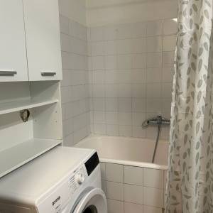 GARSONJERA STUDENTSKI GRAD-GORNJA DUBRAVA, VISOKO PRIZEMLJE (od 01.12)