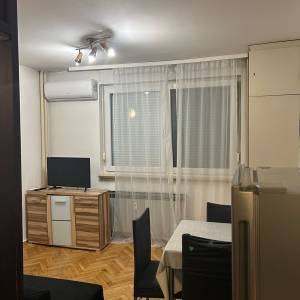 GARSONJERA STUDENTSKI GRAD-GORNJA DUBRAVA, VISOKO PRIZEMLJE (od 01.12)