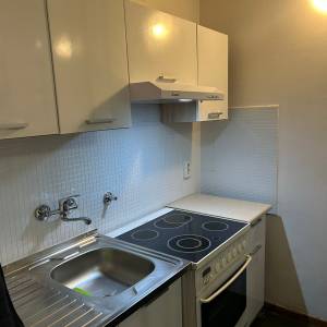 GARSONJERA STUDENTSKI GRAD-GORNJA DUBRAVA, VISOKO PRIZEMLJE (od 01.12)