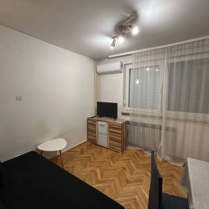 GARSONJERA STUDENTSKI GRAD-GORNJA DUBRAVA, VISOKO PRIZEMLJE (od 01.12)