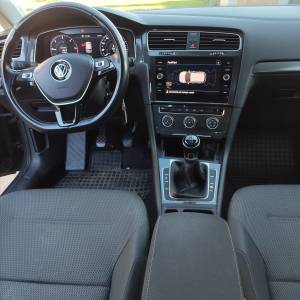 Golf 7 redizajn 1,6tdi 85KW *VELIKI SERVIS *