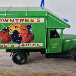 HITNO kolekcija metalnih autica Lledo