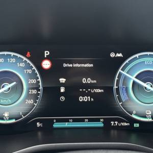 Hyundai Santa Fe 1,6 T-GDI HEV, 4WD, 7 sjedala, 4x4, registriran 06/26