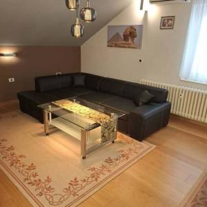 Iznajmljujem dvosoban stan kompletno opremljen