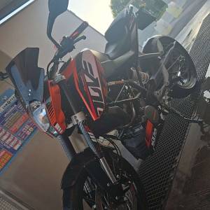 Ktm duke 125