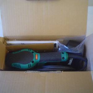 Makita BO 3711 - vibracijska brusilica