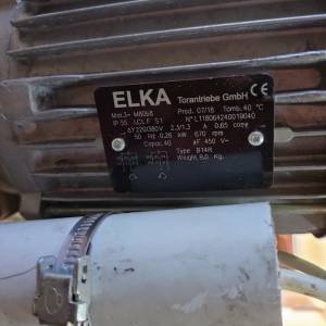 Monofazni motor sa reduktorom