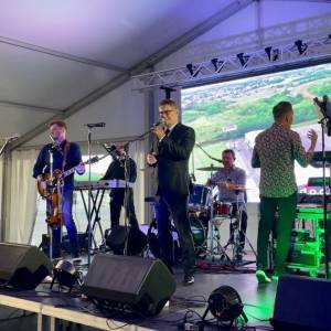 Najam profesionalnog ozvučenja i tehnička instalacija