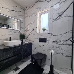 Opatija, luksuzan stan 2S+DB s parkingom, najam (iznajmljivanje)