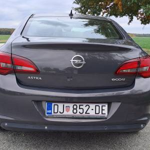 Opel Astra 1,7 CDTI  -PRILIKA!!
