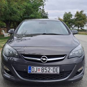 Opel Astra 1,7 CDTI  -PRILIKA!!