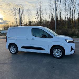OPEL COMBO 1.5 BLUE HDI CARGO EDITION, MATRIX SVJETLA, N1 vozilo, 2025