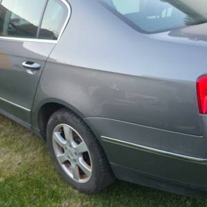 Passat,201000 tkm,2006,uscuvan,vlasnik 70 godina.