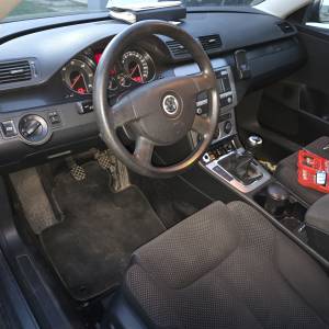 Passat,201000 tkm,2006,uscuvan,vlasnik 70 godina.
