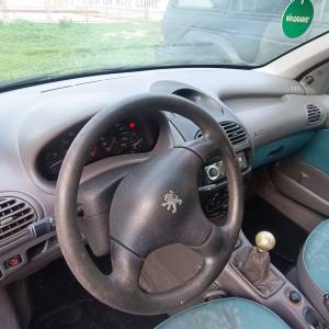 Peugeot 206 1.1 i 155000 km klima servo bez hrđe