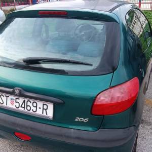 Peugeot 206 1.1 i 155000 km klima servo bez hrđe