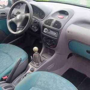 Peugeot 206 1.1 i 155000 km klima servo bez hrđe