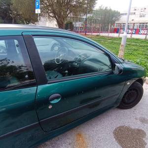 Peugeot 206 1.1 i 155000 km klima servo bez hrđe