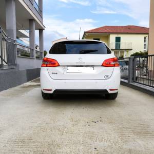 Peugeot 308 SW, 1.5Blue HDI registriran do 27.10.2026 godine