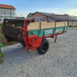 Prikolica za gnoj UNSINN