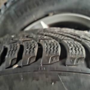 PRODAJEM ALU FELGE SA GUMAMA I 3 ČELICNE FELGE 5X112 15 COLI