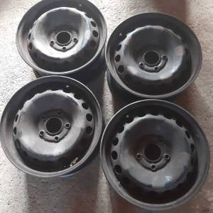 PRODAJEM ALU FELGE SA GUMAMA I 3 ČELICNE FELGE 5X112 15 COLI