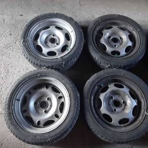 PRODAJEM ALU FELGE SA GUMAMA I 3 ČELICNE FELGE 5X112 15 COLI