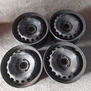 PRODAJEM ALU FELGE SA GUMAMA I 3 ČELICNE FELGE 5X112 15 COLI