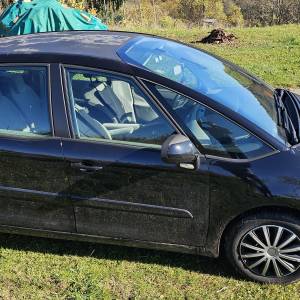 Prodajem citroen c4 1.8 benzinac regan cjelu godinu