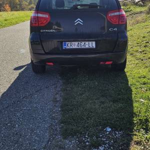 Prodajem citroen c4 1.8 benzinac regan cjelu godinu