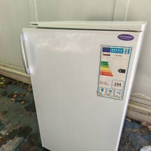 Prodajem hladnjak TELEFUNKEN u dobrom stanju - 100% ISPRAVAN!