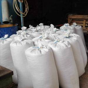 Prodajem kukuruz i pšenicu