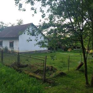 prodajem seoskom imanje