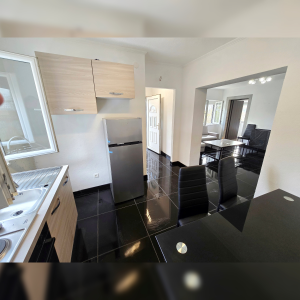 Prodajem stan s dvije spavaće sobe, Sinj, Glavice, 57.00 m2