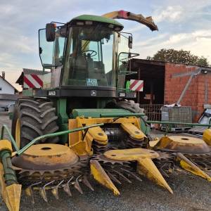 Silokombajn john deere 6810