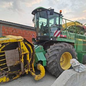 Silokombajn john deere 6810