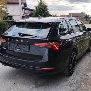 Škoda Octavia 2,0TDI  full oprema, DSG, matrix, virtualni kokpit