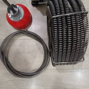 Stroj za čišćenje odvoda, automatski, sa spiralom 18m i 6 nastavaka