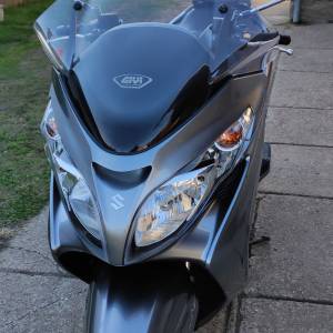 Suzuki Burgman AN 400