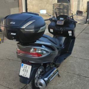 Suzuki Burgman AN 400