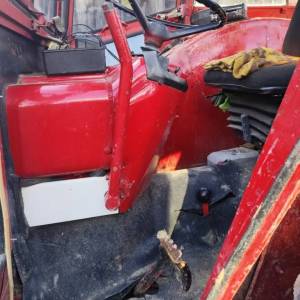 Traktor International 1246 Turbo