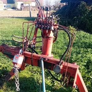 Utovarivač za stajski gnoj